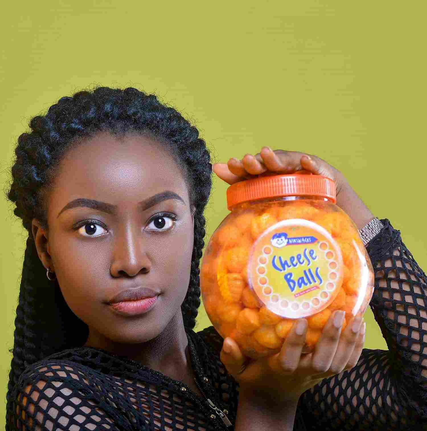 Model holding product